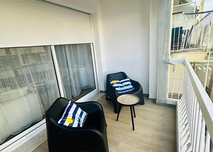 Апартаменты F3 Plein Centre Juan Les Pins